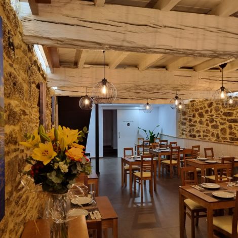 REDES Mariscos & Tapas 4