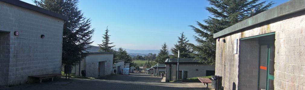 Albergue de Peregrinos y Juvenil Monte do Gozo 2