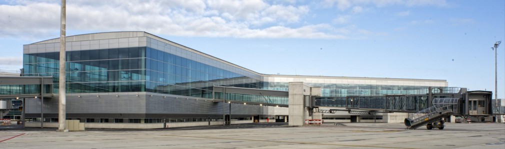 El aeropuerto de Santiago suma doce meses de crecimiento continuado
