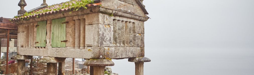 Rías Baixas con paseo en catamarán