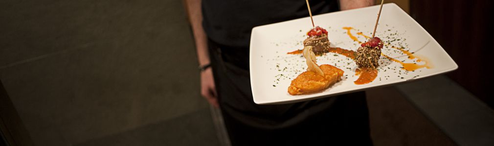 Un jurado profesional selecciona las tapas que participarán en el Santiago(é)Tapas 2019    