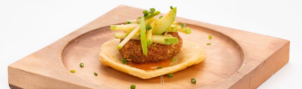 ‘Manitas crocantes’ (Casa dos Xacobes)  y ‘Criollo marino’ (O Ferro), ganadoras del concurso  XII Santiago(é)Tapas