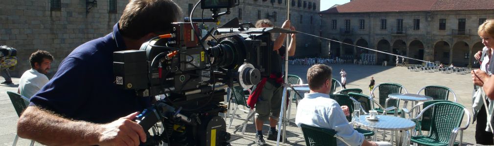 Turismo de Santiago promociona la ciudad como plató de cine en Sevilla